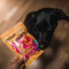 Akinu BITES & FUN Kuřecí chipsy pamlsek pro psy 85 g