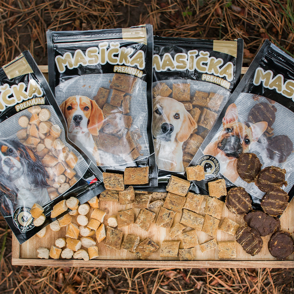 Akinu MASÍČKA PREMIUM BOX Pamlsky pro psy