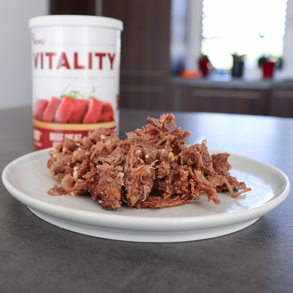 Akinu VITALITY Hovězí jemně krájená svalovina konzerva pro psy 400 g