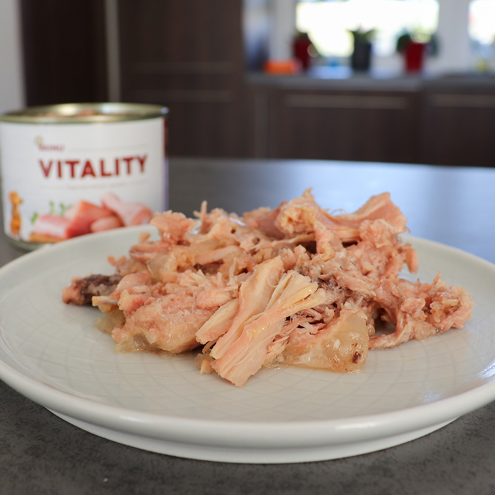 Akinu VITALITY Kuře jemně krájené konzerva pro psy 200 g